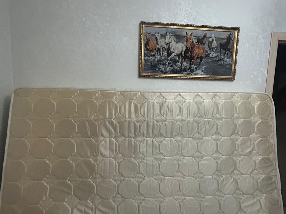 Продам матрац для спальни
