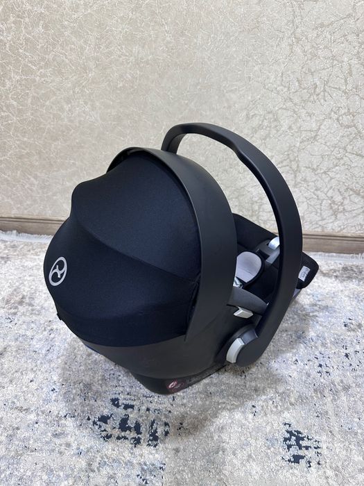 Автокресло Cybex Aton