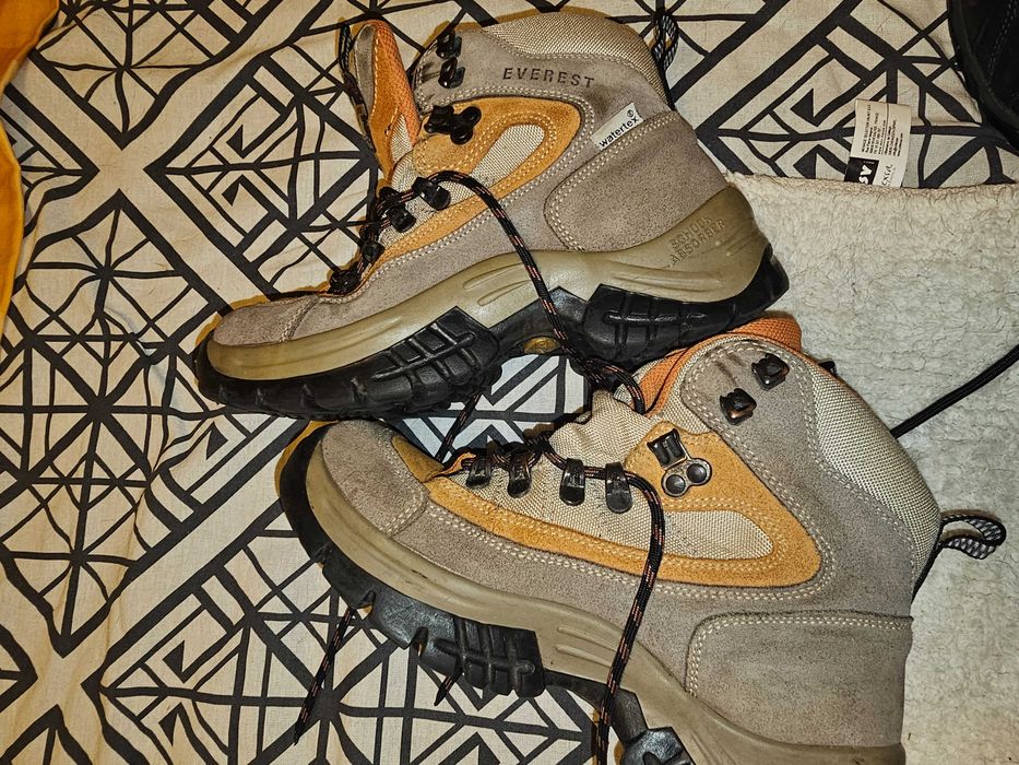 Ghete iarna Everest marime 39 groase watertex