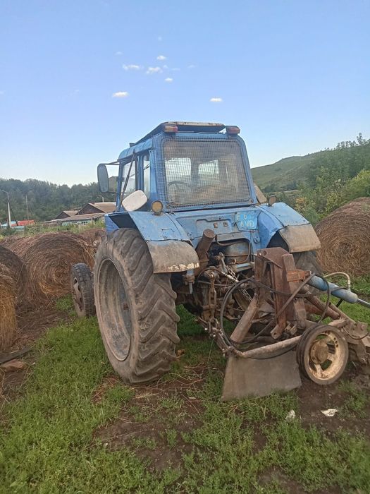 Продам трактор, ещё с трактором будет чикалка(косилка)