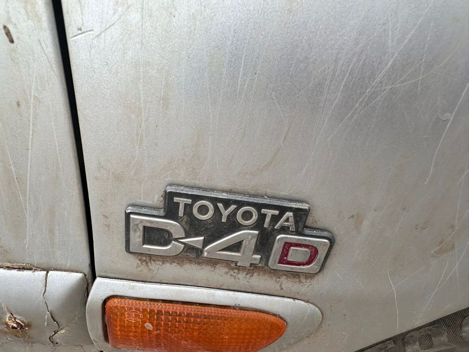 На части Toyota Avensis 2.0D D-4D