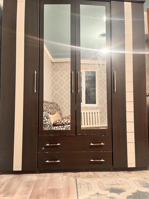 Продам спальный шкаф