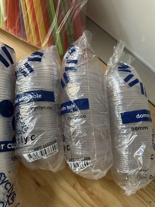 Стакан с крышкой