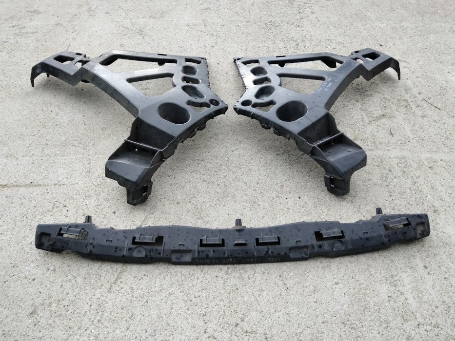 Suporți bară spate Renault Megane 3. 1,5 dci