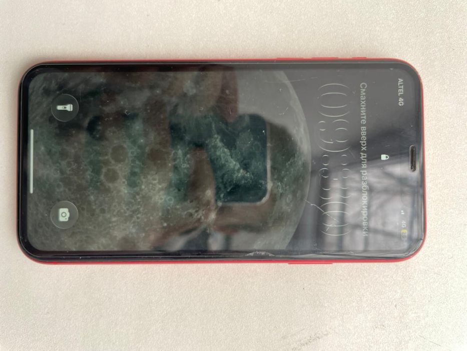 Айфон 11 срочно продаю