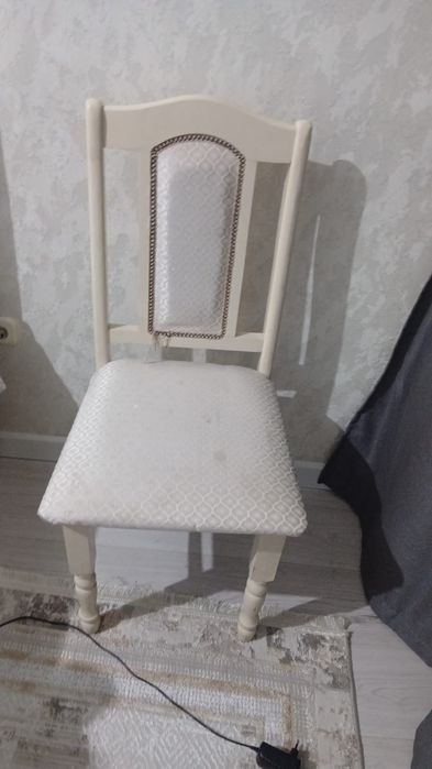 Стул 4 за 20000 все а один 5000