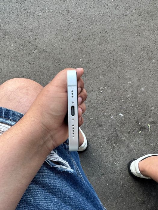 Iphone 16 e urgent