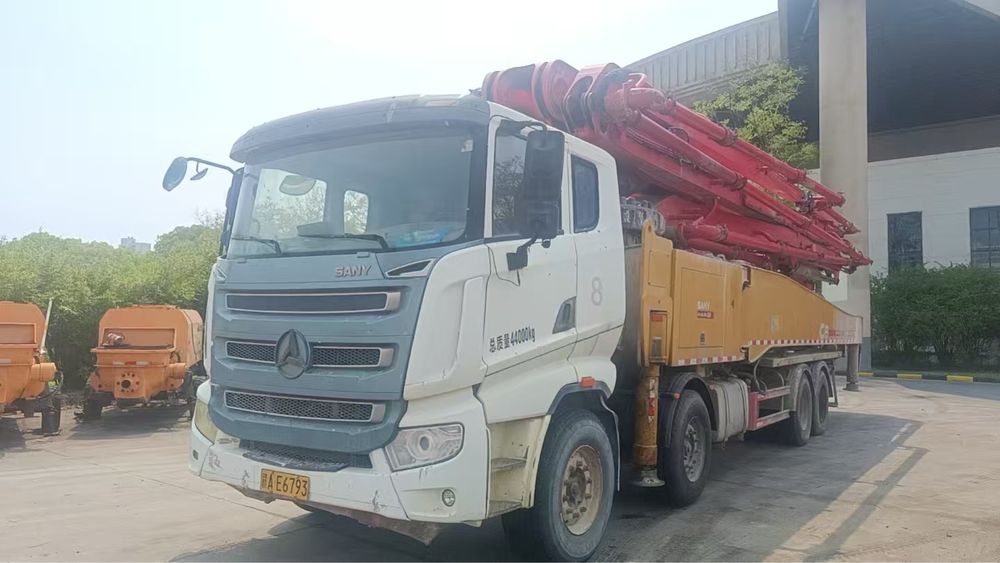 Бетононасосный автомобиль，Бетононасос，Sany beton nasos avtomobili