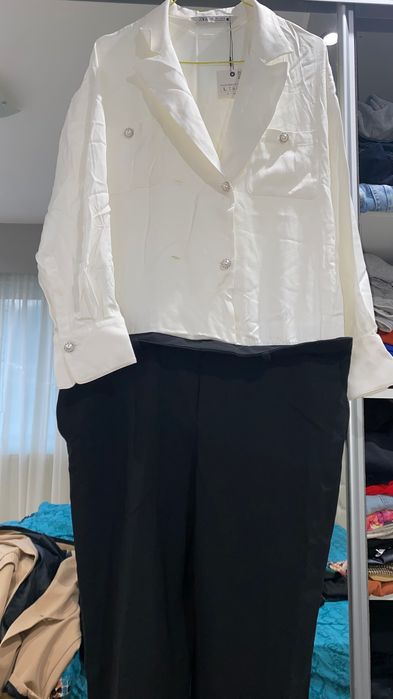 Salopetă nouă zara marime L