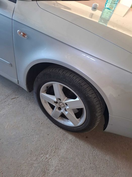 Продавам личния си Автомобил Seat Exeo, 2010 г