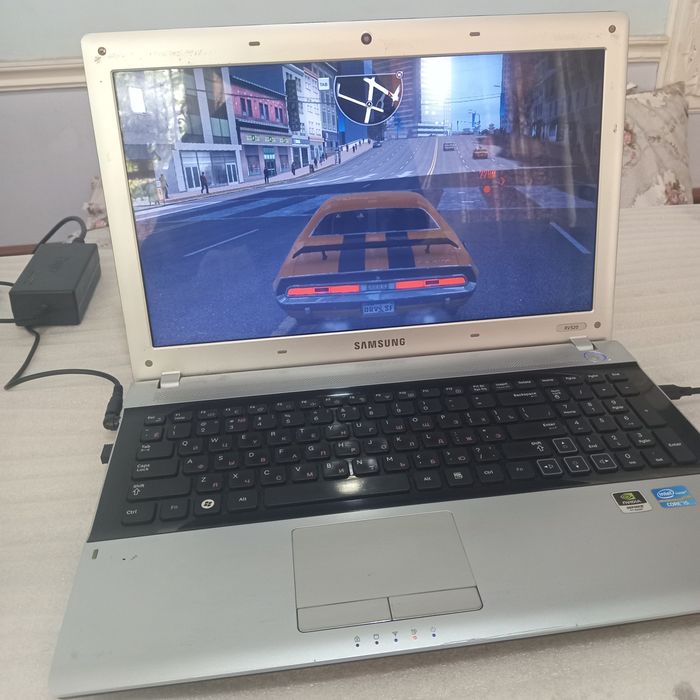 Ноутбук Samsung , Intel core i5,