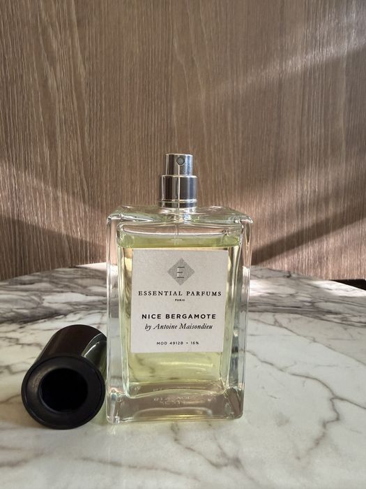Парфюм Essential Parfums