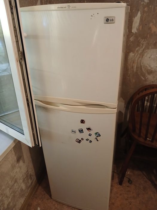 Продам холодтльник и плиту