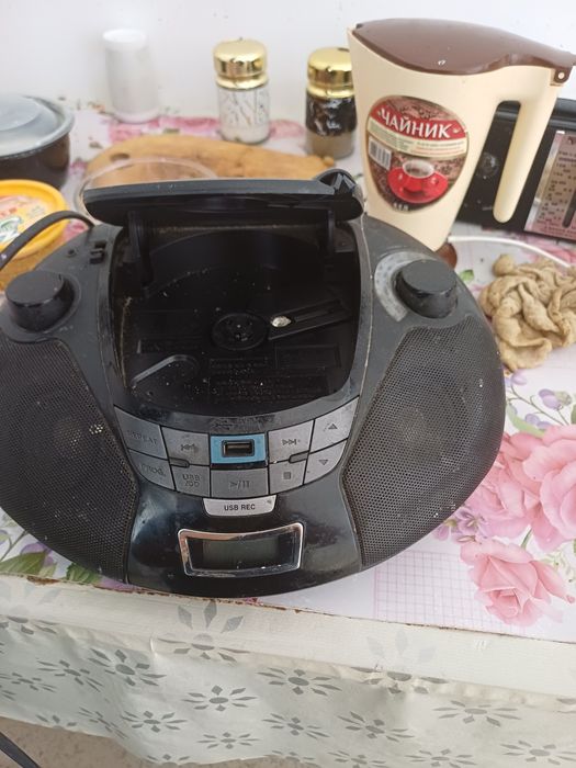 Радиоприомник000