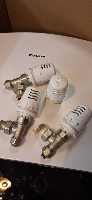 Газов котел Daikin Altherma D2CND024 23 kW, двуконтурен