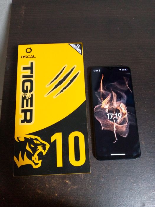 Продам смартфон TIGER10