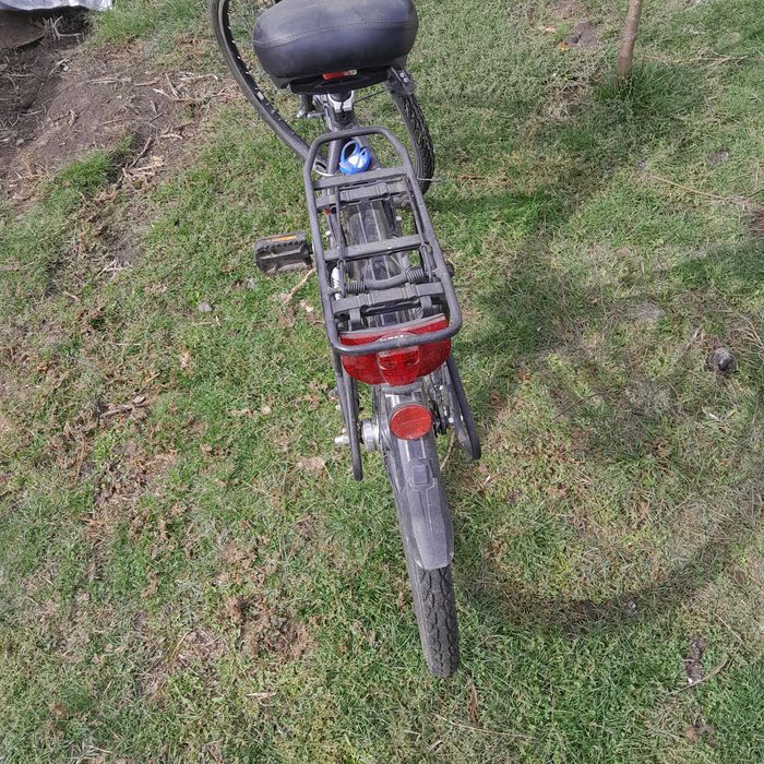 Vând bicicleta originală pegasus