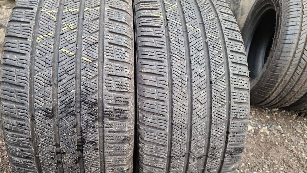 Anvelope 255/40R20 marca Vredestein, DOT 2023,M+S
