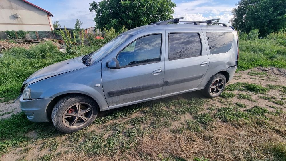 Dezmembrez Dacia Logan mcv 1.5 euro 4 86 cp