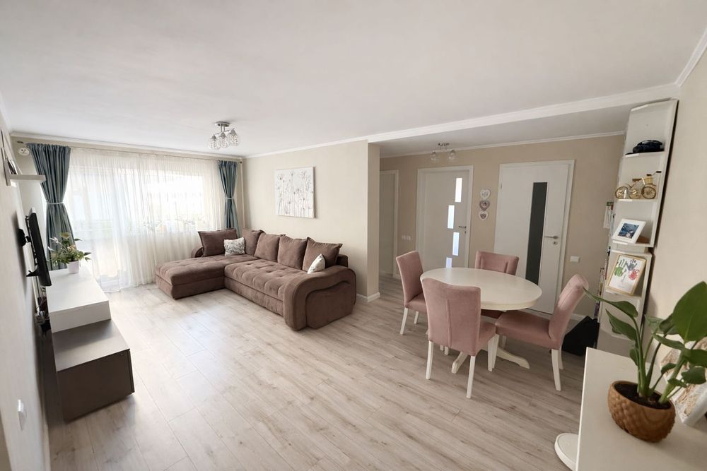 Vand apartament cu gradina - Selimbar