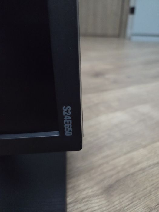 Монитор SAMSUNG S24E650