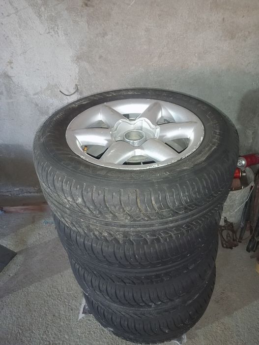 Продам диски на Ауди 80 и много что
