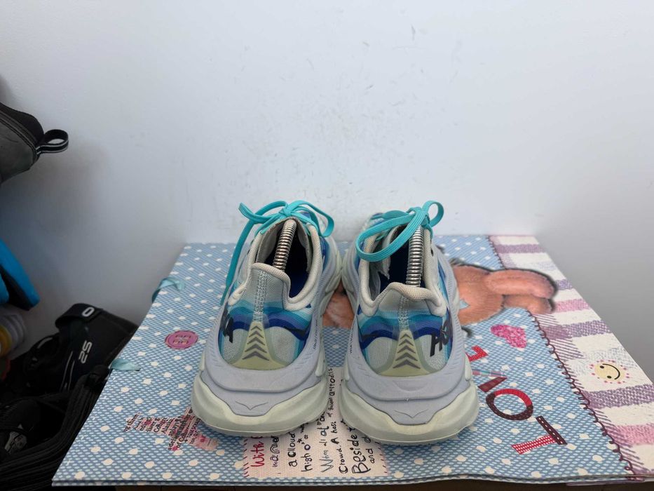 HOKA ONE ONE Clifton Edge Geometric''оригинални маратонки 38 номер
