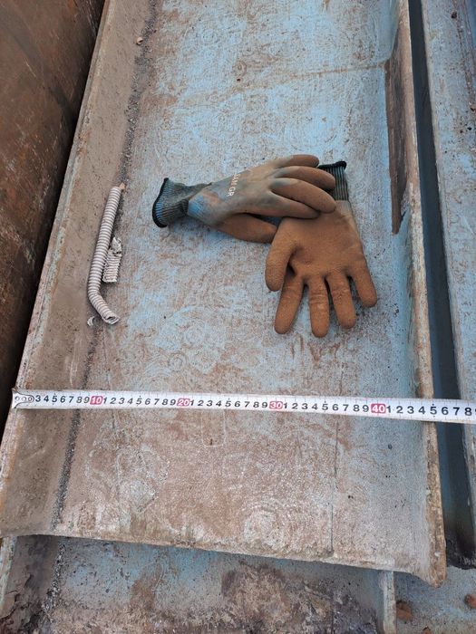 45 duxtavir sodiladi uzunligi 12 mtr 1 dona bor xolati juda zur