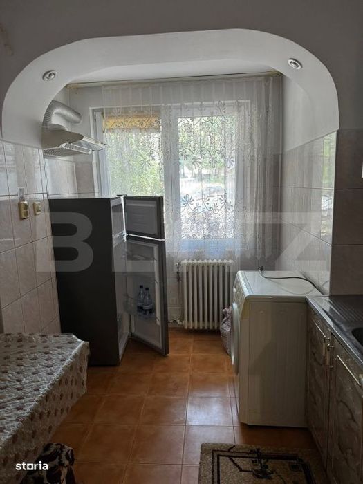 Apartament cu 2 camere, semidecomandat, zona Ultracentrala
