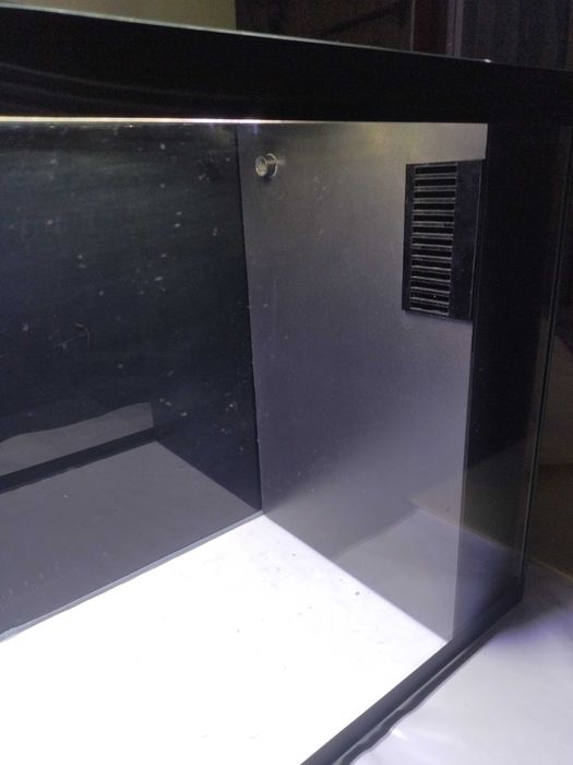 Аквариум с фильтром.