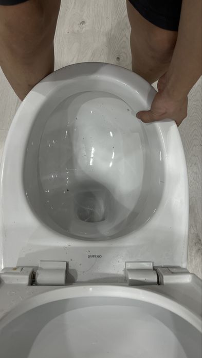 Продам Cersanit унитаз с инсталляцией