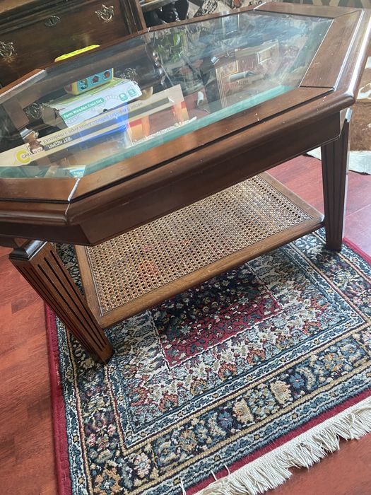 Продавам ретро маса