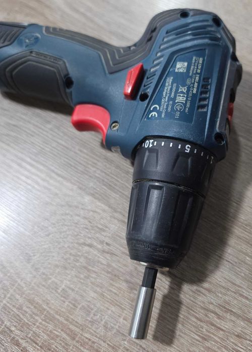 Акумулаторен винтоверт BOSCH GSR 12V-30