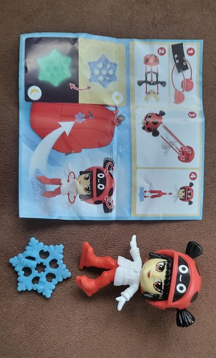 Kinder maxi  papusa