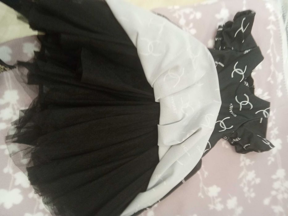 Рокля Shanel 5 г.- 30 лв.