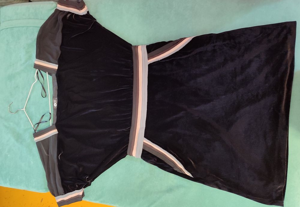 Продам новое платье!