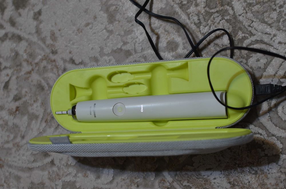 Periuta electrica dinti Philips Sonicare Diamond Clean HX939incarcator