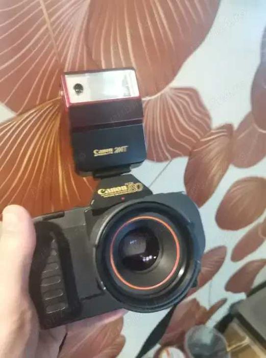 Aparat foto instant Fujifilm Mini 9 +Aparat foto de colectie Canon T80