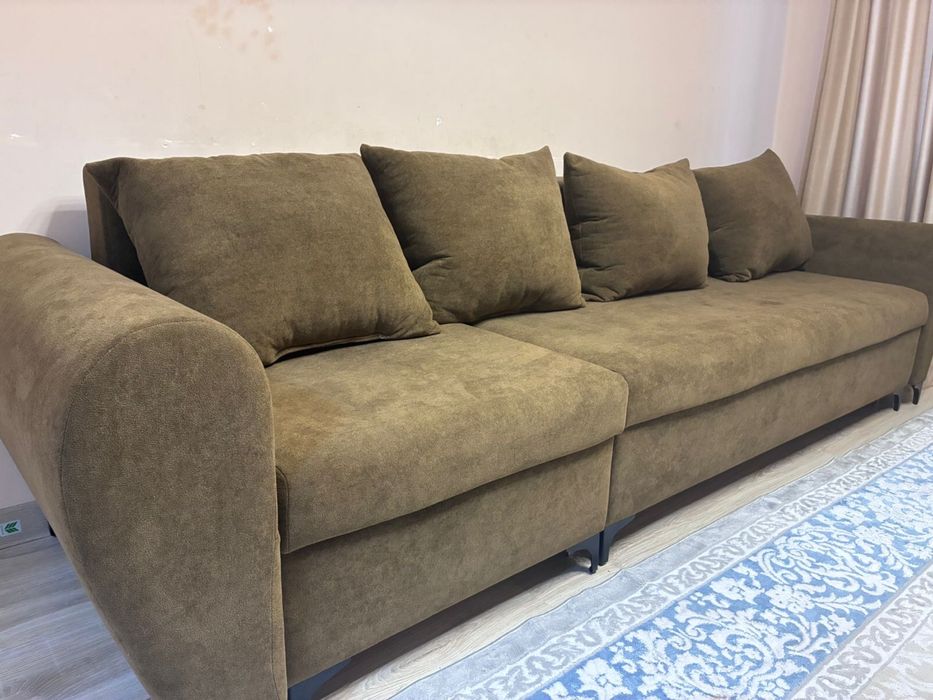 Продам диван новый обращайтесь