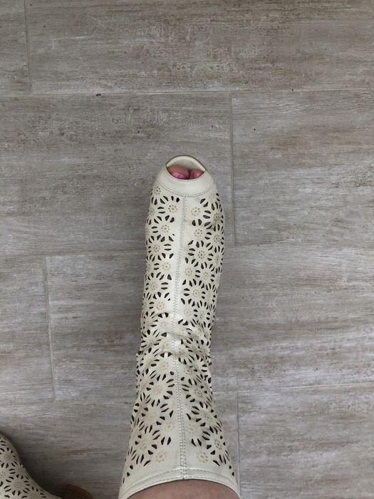 Нарядные сапожки