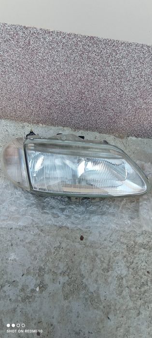 Два фара Валео за Рено Лагуна 1