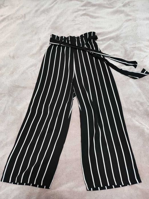 Pantaloni cu dungi eleganti - XS Stradivarius