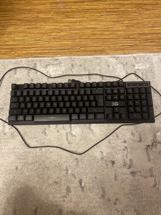 Клавиатура чёрная