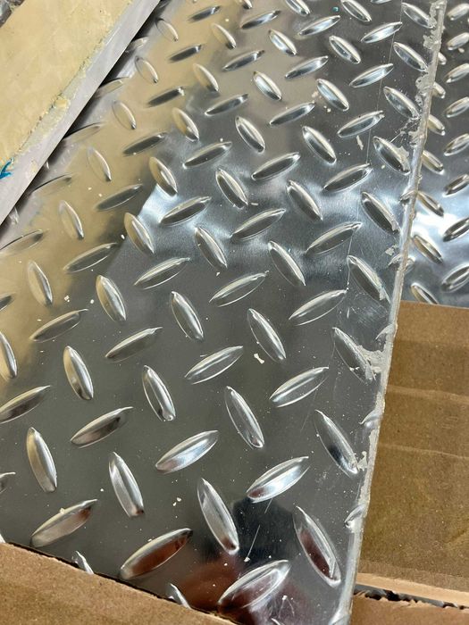 Рифлёная PIR сэндвич-панель (Riflyonli PIR sendvich panel)