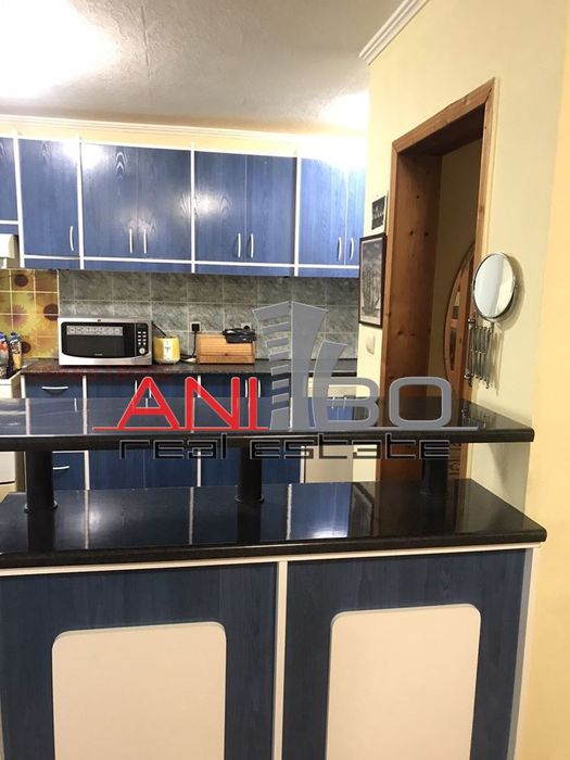 Дава се под наем Четиристаен апартамент в Варна, Център - 120 кв.м за 550 € - Снимка #2