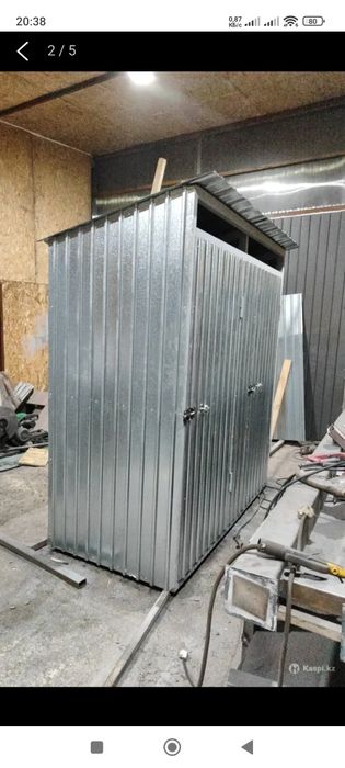 Уличный туалет металлический