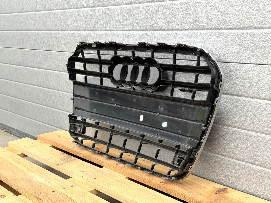 Решетка AUDI A6 C7 4G S Line 4G0853653A