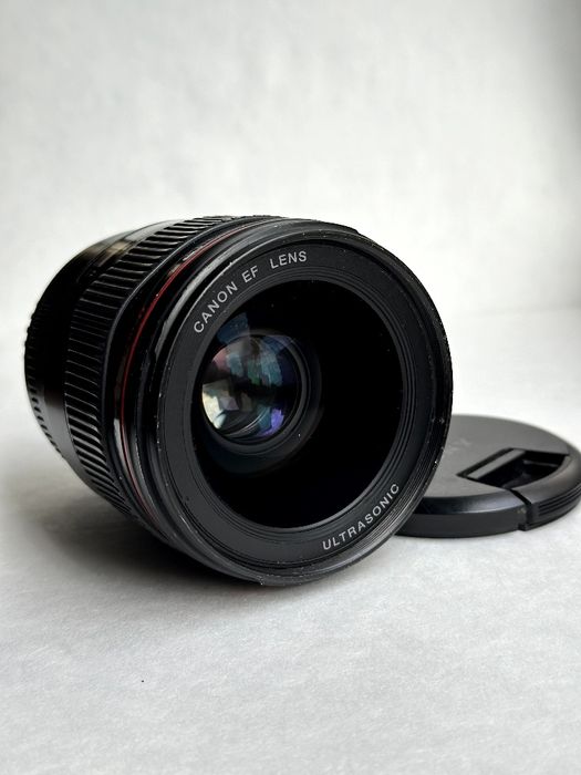 Обьектив 35 мм    Canon