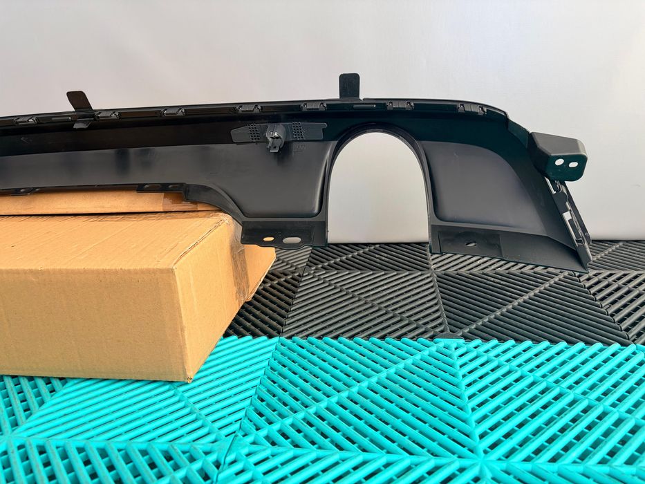 Spoiler bara spate Renault Clio 5 2019-2023 nou original Renault