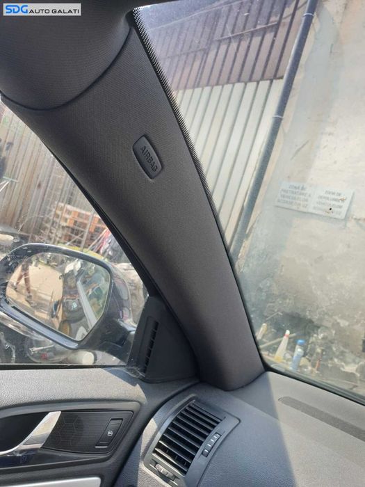 Stalp Capac Parbriz Stanga Fata Negru Skoda Octavia 2 2004 - 2013